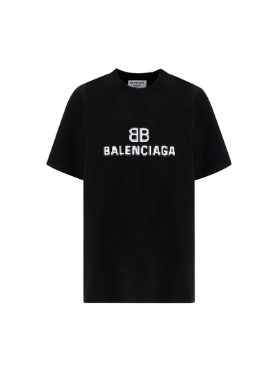 Shop Balenciaga Bb Pixel Medium In Black