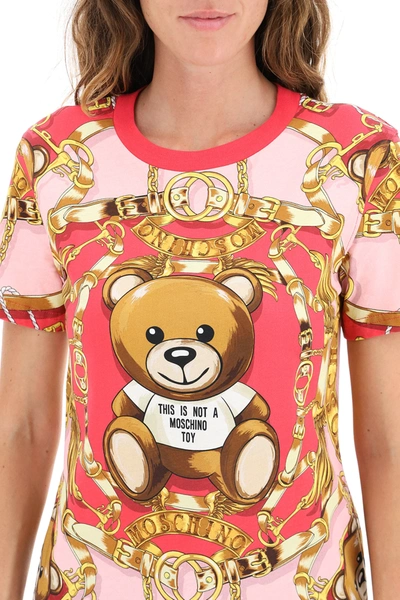 Shop Moschino Teddy Scarf T-shirt In Pink,fuchsia,brown