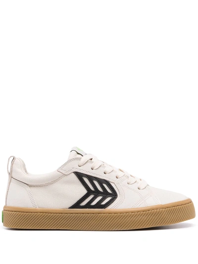 Shop Cariuma Catiba Low-top Sneakers In Weiss