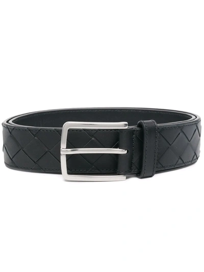 Shop Bottega Veneta Intrecciato Leather Belt In Schwarz
