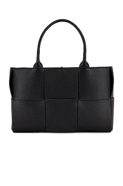 Bottega Veneta Womens Black Arco Medium Leather Tote Bag In Black & Gold