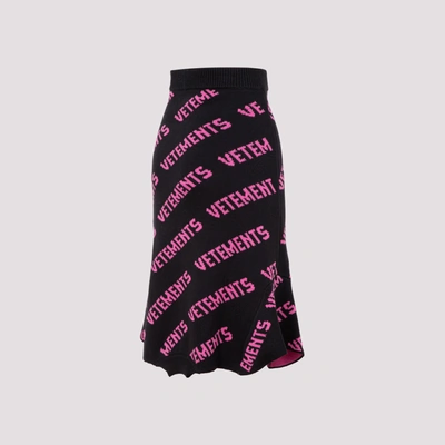 Shop Vetements Skirt In Black