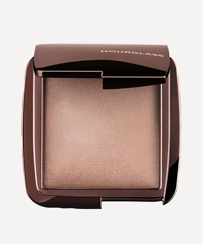 Shop Hourglass Ambient Lighting Finishing Powder 10g In Dim Light