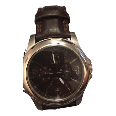 Pre-owned Guess Watch In Brown