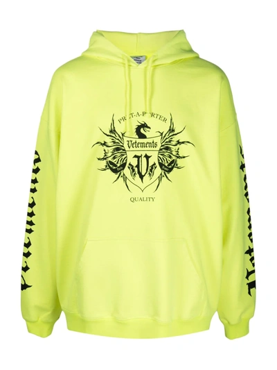 Shop Vetements Logo-print Drawstring Hoodie In Yellow
