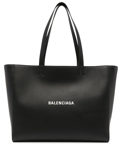 Shop Balenciaga Everyday East-west Tote Bag In Schwarz