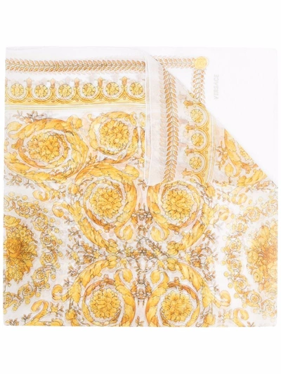 Shop Versace Barocco-print Scarf In Weiss