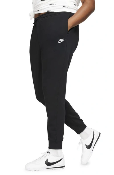 Nike Women's Sportswear Essential Fleece Pants (plus Size) In Black