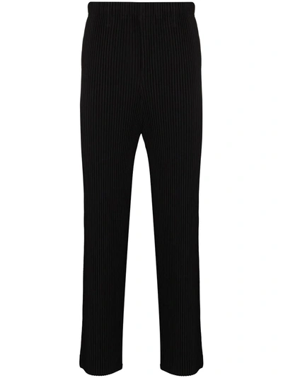 Shop Issey Miyake Pleated High-waisted Trousers In Schwarz