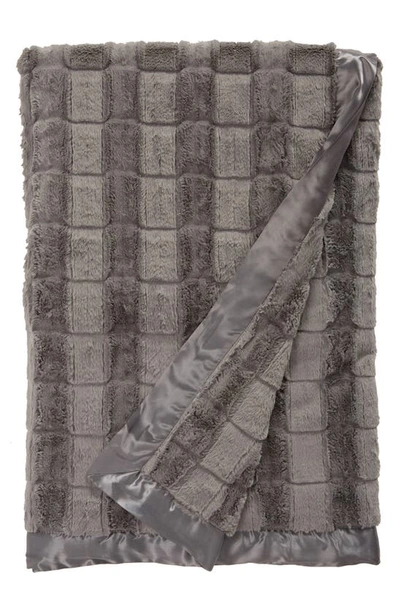 Giraffe At Home Luxe Waterfall Throw Blanket In Charcoal