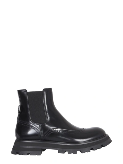 Shop Alexander Mcqueen Wander Chelsea Boots In Nero