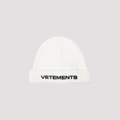 Shop Vetements Vetement In White Black