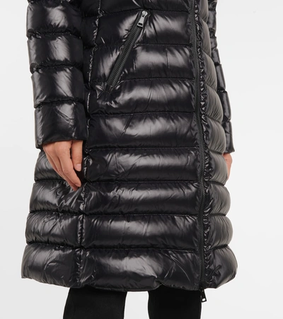 Moncler moka shiny fitted 2024 puffer coat with hood