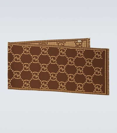 Shop Gucci Gg Wool Jacquard Scarf In Brown