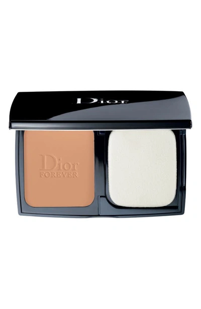 Shop Dior Skin Forever Extreme Control Matte Powder Foundation In 035 Desert Beige