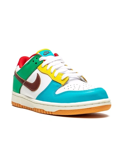 Nike Dunk Low Se Sneakers In White