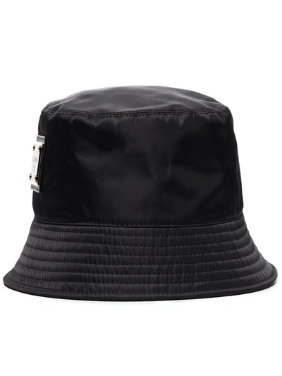 Shop Dolce & Gabbana Logo Plaque Bucket Hat In Schwarz