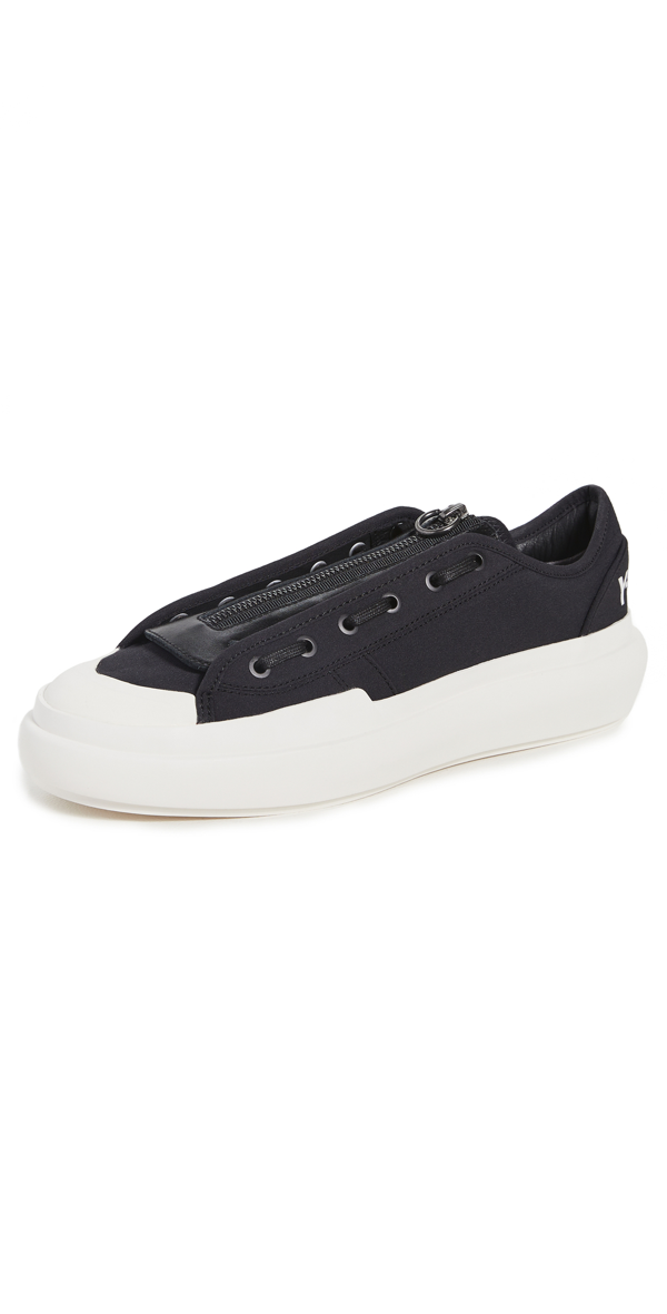 classic court sneaker