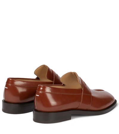 Shop Maison Margiela Tabi Leather Loafers In 棕色