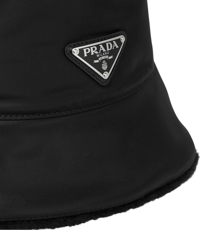 Prada Re-nylon Shearling-lined Bucket Hat In Black