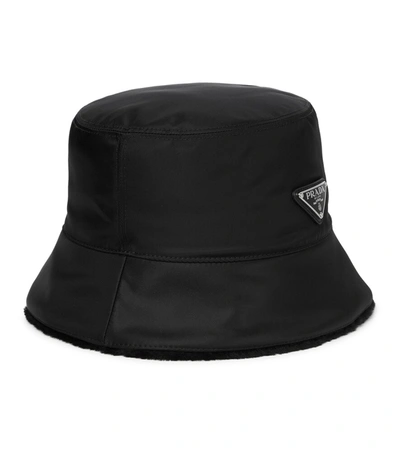 Prada Re-nylon Shearling-lined Bucket Hat In Black