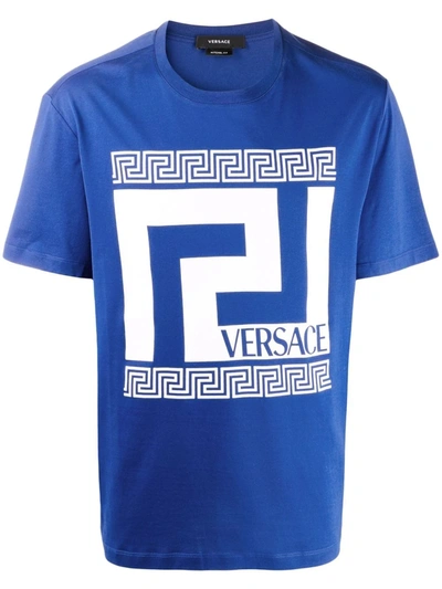 Shop Versace Logo-print Short-sleeve T-shirt In Blau