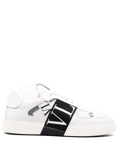 Shop Valentino Vl7n Low-top Sneakers In Weiss