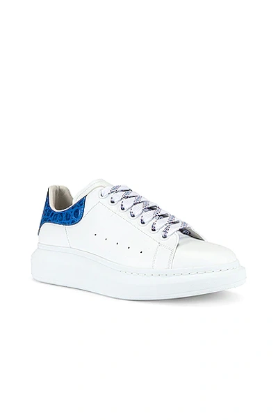 Shop Alexander Mcqueen 运动鞋 In White & Ultramarine