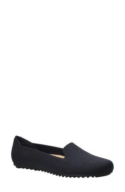 Shop Bella Vita Hathaway Flat In Navy Knit