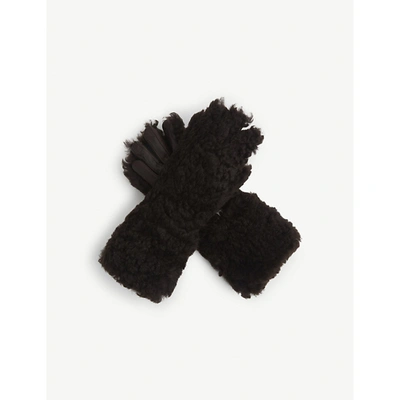 Shop Bottega Veneta Soft-touch Shearling Gloves In Fondant