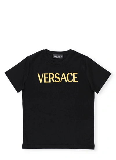 Shop Versace Embroidered Logo T-shirt In Nero+oro