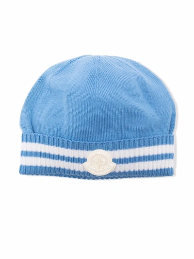Shop Moncler Ribbed-trim Logo-patch Beanie In Blue