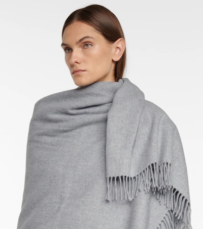 Shop Brunello Cucinelli Square Cashmere Blanket In Grey