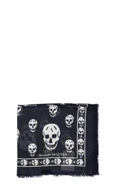 Shop Alexander Mcqueen Classic Skull Printed Scarf In Black