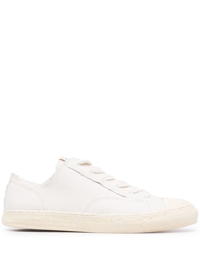Shop Miharayasuhiro General Scale Low Lace-up Sneakers In Weiss