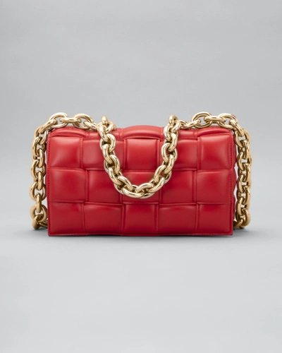 Shop Bottega Veneta Cassette Chain Shoulder Bag In Red