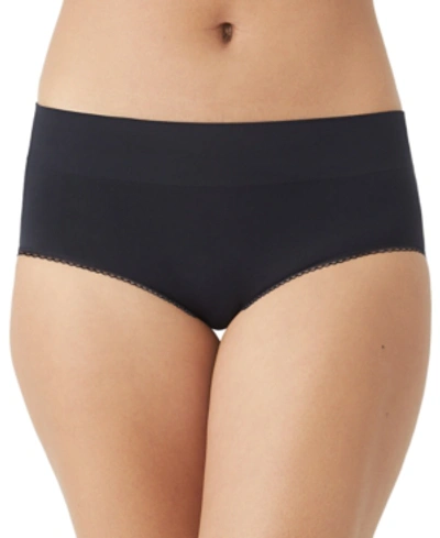 Wacoal Feeling Flexible Briefs In Black