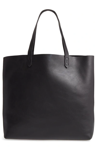 Shop Madewell The Transport Leather Tote In True Black