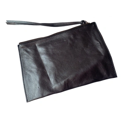 Pre-owned Elena Ghisellini Leather Clutch Bag In Grey