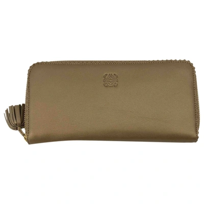Pre-owned Loewe Leather Wallet In Gold