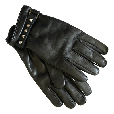 Pre-owned Valentino Garavani Leather Gloves In Black
