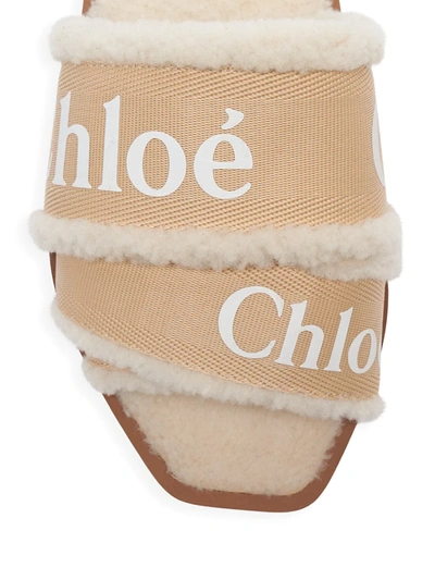 Shop Chloé Women's Woody Shearling-trim Flat Sandals In Soft Tan