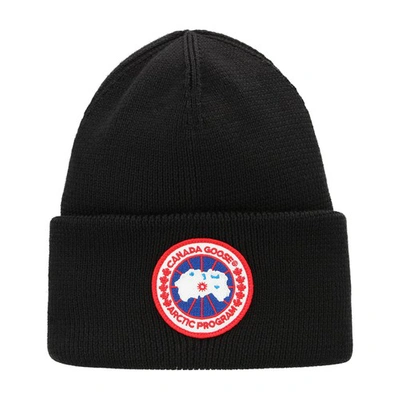 Canada Goose Arctic Disc Ribbed-knit Beanie In Black Noir