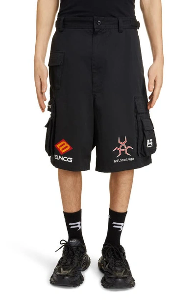 Shop Balenciaga Gamer Cargo Shorts In Black