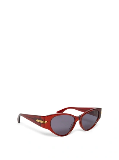 Shop Bottega Veneta Rectangular Sunglasses Burgundy And Black