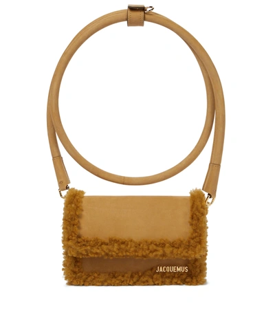 Shop Jacquemus Le Rond Shearling And Suede Crossbody Bag In Green