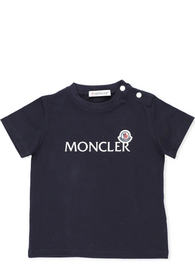 Shop Moncler Logo T-shirt In Navy