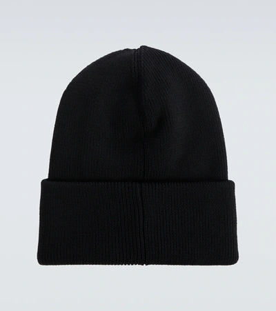 Canada Goose Arctic Disc Ribbed-knit Beanie In Black