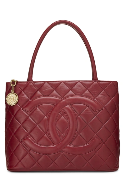 Pre-owned Chanel Red Quilted Lambskin Medallion Tote