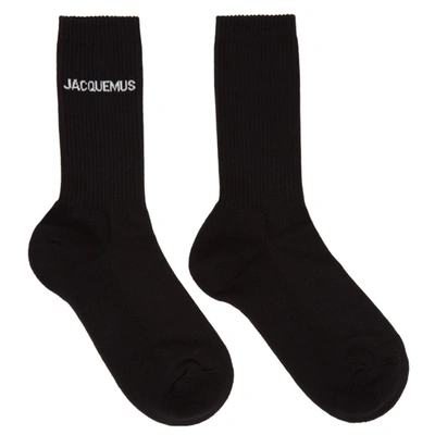 Jacquemus Les Chaussettes Logo Knit Socks In 990 Black